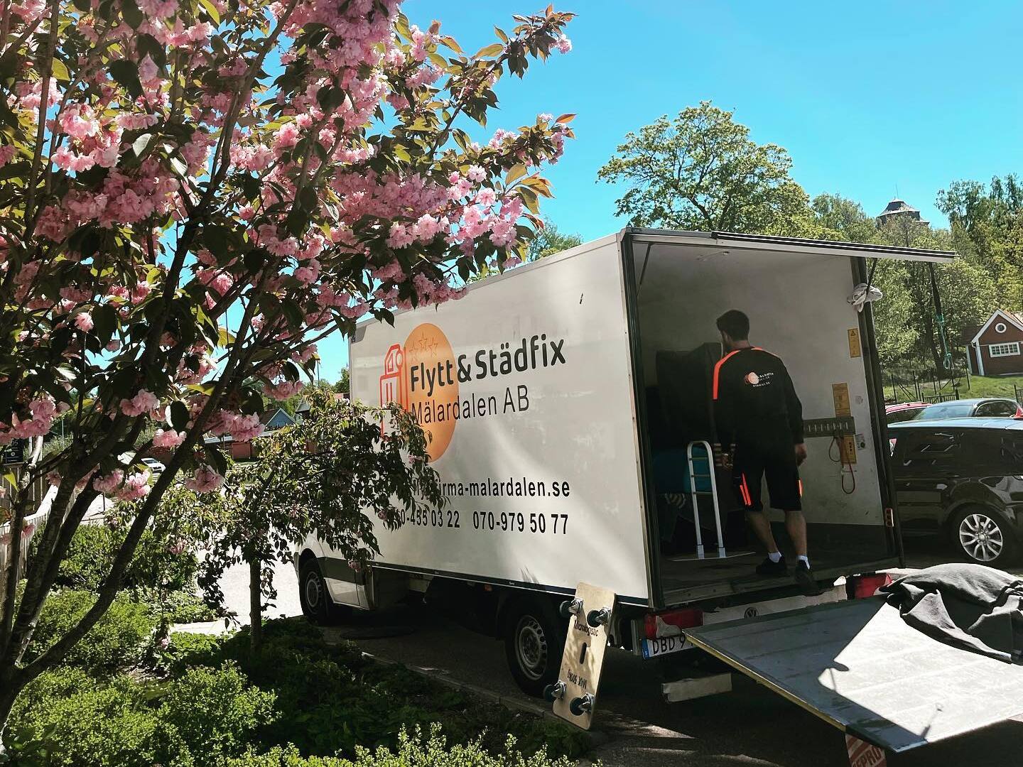 Transport of household goods